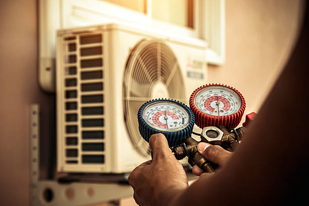 Professional Hvac Installation technician working in Wheatland, CA